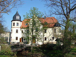 Blick zum Parkschlösschen in Maasdorf.